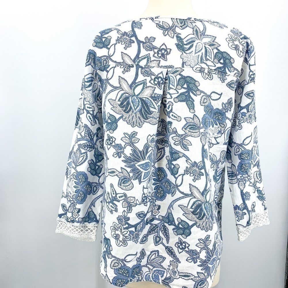 Elena Baldi Blue & White Floral Linen Top w/ Lace - Picture 3 of 4